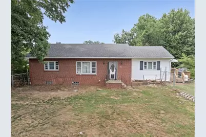 121 E Ralston Avenue, Akron, OH 44301 - Photo 2
