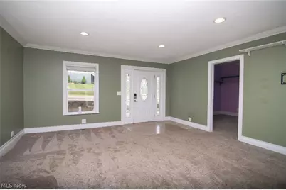 107 Broad Street, St Clairsville, OH 43950 - Photo 4