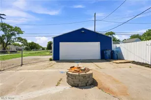 418 Missouri Ave, Lorain, OH 44052 - Photo 4