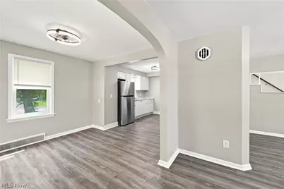 418 Missouri Avenue, Lorain, OH 44052 - Photo 6