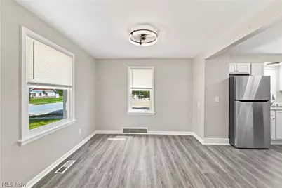 418 Missouri Avenue, Lorain, OH 44052 - Photo 8