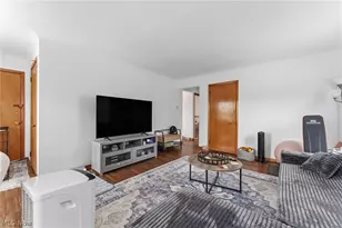 14220 Triskett Rd, Loveland, OH 44111 - Photo 6