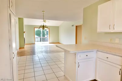 10420 Carrie Drive, New Middletown, OH 44442 - Photo 10
