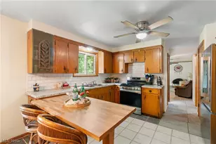 12780 Jamestown Ave NW, Uniontown, OH 44685 - Photo 8