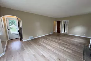 1195 Lindsay Ave, Akron, OH 44306 - Photo 8