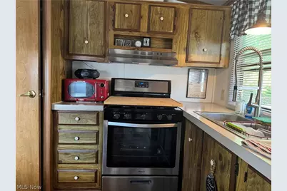 7 Westwoods, Amherst, OH 44001 - Photo 22