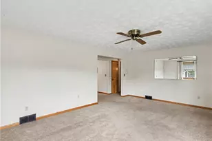 186 E Woodsdale Ave, Akron, OH 44301 - Photo 8