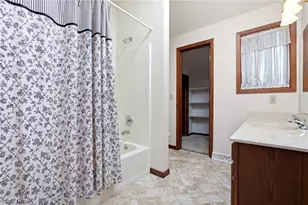 4502 Edgewater Dr, Sheffield Lake, OH 44054 - Photo 26