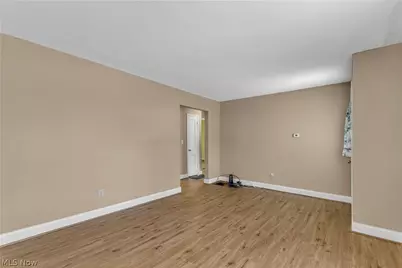 4082 Palm Avenue, Lorain, OH 44055 - Photo 18