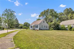 4082 Palm Ave, Lorain, OH 44055 - Photo 2