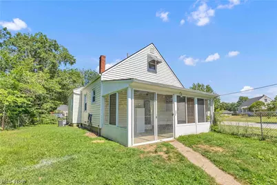 4082 Palm Avenue, Lorain, OH 44055 - Photo 6