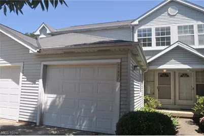 1193 Pinecrest Place #E, Willoughby, OH 44094 - Photo 1