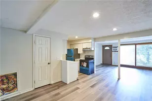 1609 Treetop Trail, Akron, OH 44313 - Photo 8