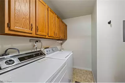 1339 Fox Run Drive, Youngstown, OH 44512 - Photo 22