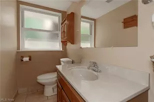1856 Stirling Rd, Madison, OH 44057 - Photo 16