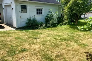 341 Hamilton Ave, Coshocton, OH 43812 - Photo 4