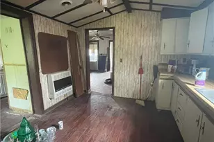 418 S 8th St, Cambridge, OH 43725 - Photo 8