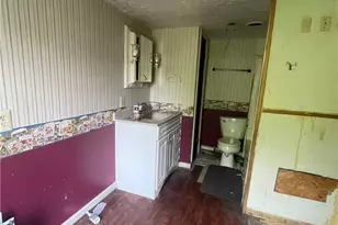418 S 8th St, Cambridge, OH 43725 - Photo 10