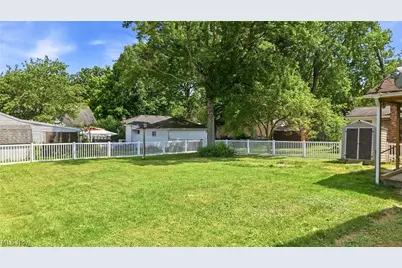 349 Westview Avenue, Hubbard, OH 44425 - Photo 28