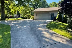 5741 Herbert Rd, Canfield, OH 44406 - Photo 4