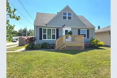 230 E 288th Street, Willowick, OH 44095 - Photo 1