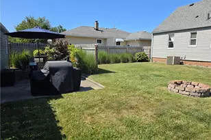 230 E 288th St, Willowick, OH 44095 - Photo 16
