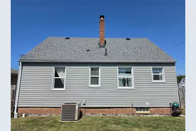 230 E 288th Street, Willowick, OH 44095 - Photo 18