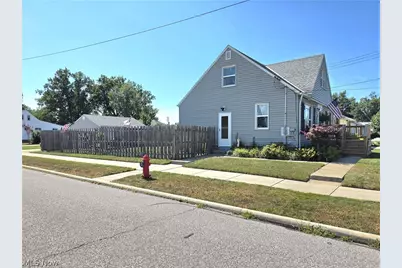 230 E 288th Street, Willowick, OH 44095 - Photo 10