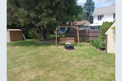 2429 22nd Street NE, Canton, OH 44705 - Photo 4