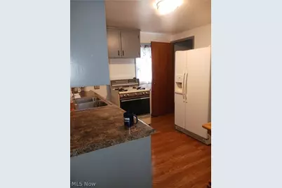 2429 22nd Street NE, Canton, OH 44705 - Photo 6
