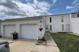 244 Deepwood Dr, Wadsworth, OH 44281 - Photo 2
