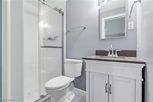 2211 Hunting Valley St NW, North Canton, OH 44720 - Photo 18