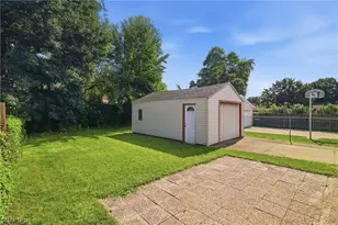 2536 Albrecht Ave, Akron, OH 44312 - Photo 38