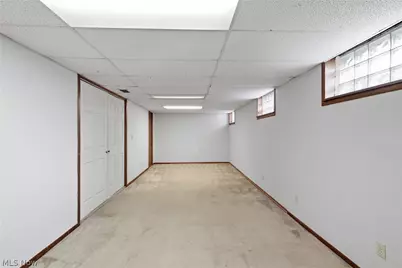 2536 Albrecht Avenue, Akron, OH 44312 - Photo 32
