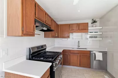 2536 Albrecht Avenue, Akron, OH 44312 - Photo 6