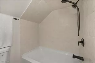 2348 Buena Vista Dr, Wickliffe, OH 44092 - Photo 36