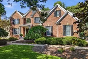 780 S Sussex Ct, Aurora, OH 44202 - Photo 2