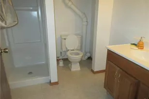75 E Erie St, Jefferson, OH 44047 - Photo 16