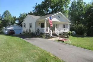 75 E Erie St, Jefferson, OH 44047 - Photo 2