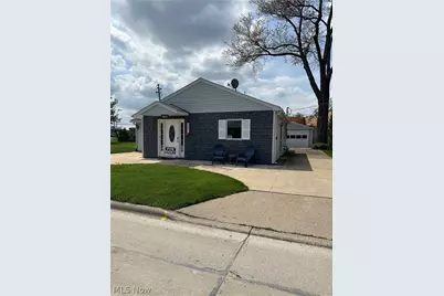 419 Miami Place, Huron, OH 44839 - Photo 1