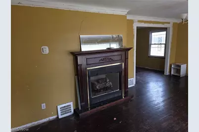 17425 Throckley Avenue, Loveland, OH 44128 - Photo 4