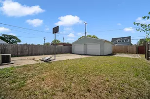 14125 Liberty Ave, Loveland, OH 44135 - Photo 32