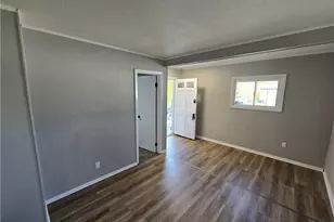 15788 Mandalay Ave, Loveland, OH 44110 - Photo 2
