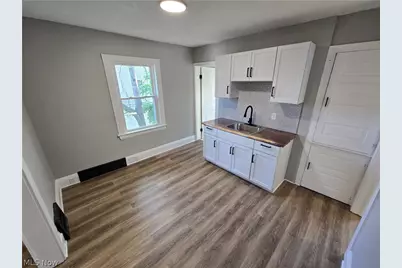 15788 Mandalay Avenue, Loveland, OH 44110 - Photo 12