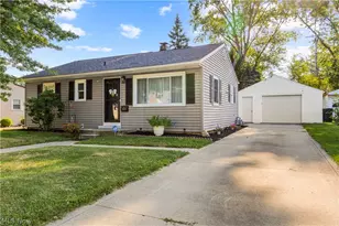 333 Olive St, Elyria, OH 44035 - Photo 2