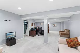 137 Colonial Dr, Painesville, OH 44077 - Photo 26