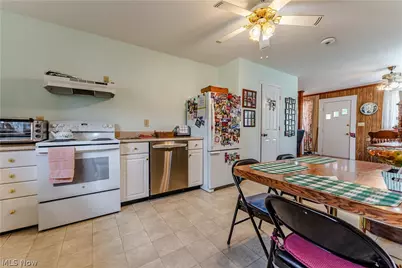 11755 Market Ave NW, Uniontown, OH 44685 - Photo 12