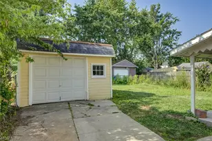13117 Wilton Ave, Loveland, OH 44135 - Photo 2
