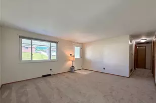 106 Penn Ave, Mingo Junction, OH 43938 - Photo 6