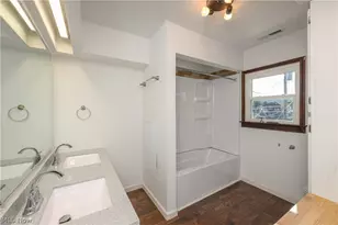 320 Oak St, Uhrichsville, OH 44683 - Photo 18